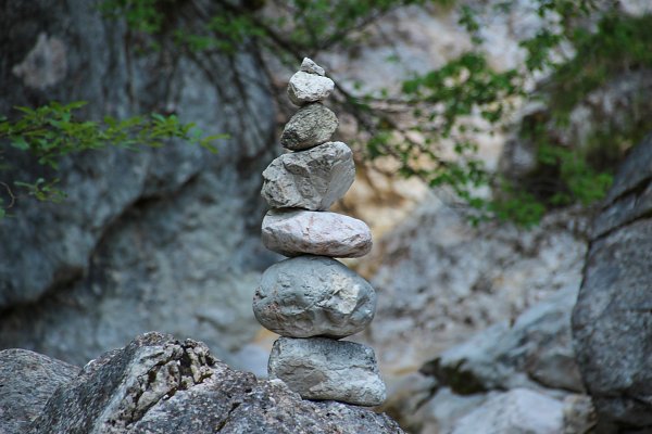 Turm aus Steinen Wandbild